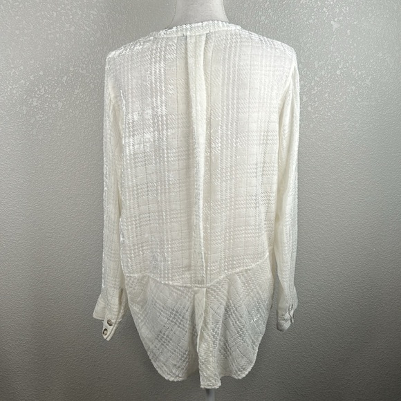 Democracy White Crushed Velvet Button Down Classic Long Sleeve Top Size Large - Picture 5 of 6
